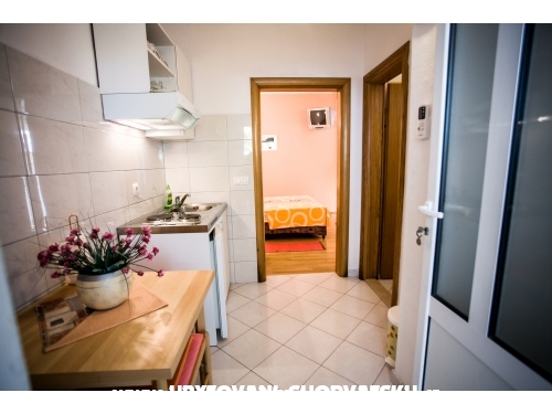 Apartments Teni - Omi Croatia