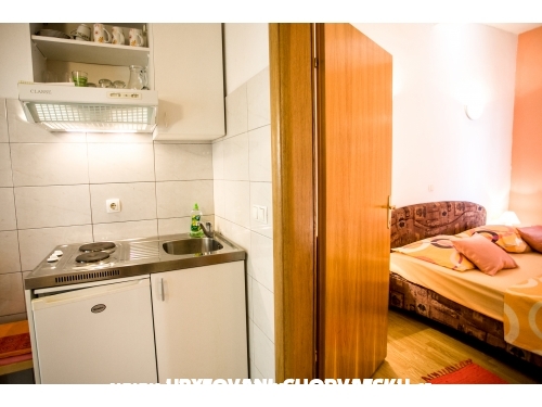 Appartementen Teni - Omi Kroati