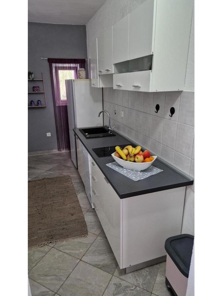 Appartementen Teni - Omi Kroati