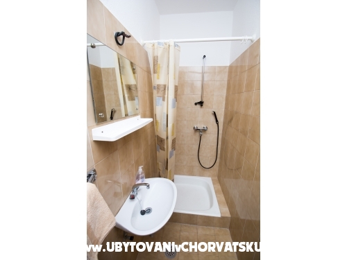 Apartmny Ani - Omi Chorvatsko