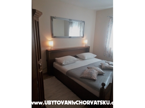 Apartmanok Kristina - Omi Horvtorszg