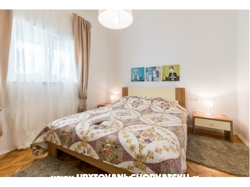 Appartamenti Mara - Omiš Croazia
