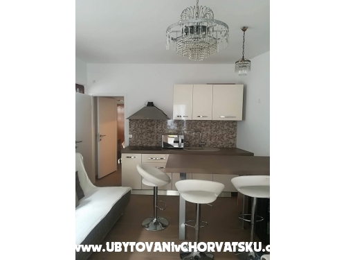 Apartments Merion - Omi Croatia