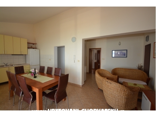 Apartmn Vesela - Omi Chorvtsko