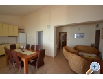 Apartmn Vesela - Omi Chorvatsko