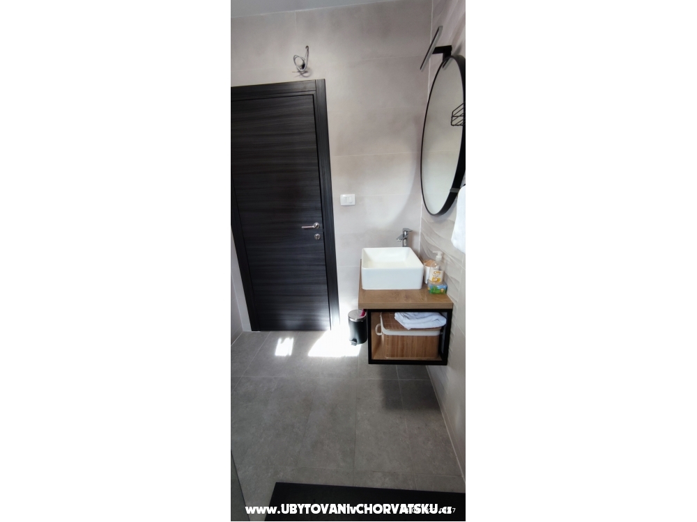 Horizon Apartmaji - Omi Hrvaka