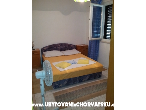 Apartmny Marijana ari - Omi Chorvtsko