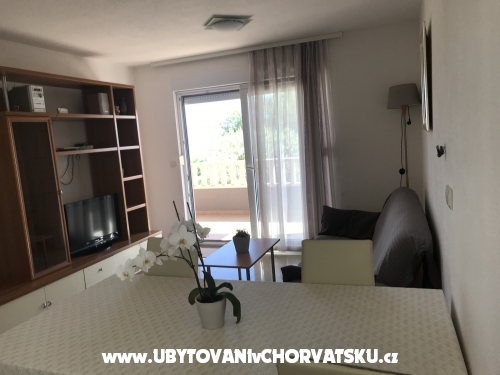 Apartments  Marta - Omiš Croatia