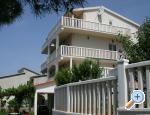 Apartments Natalie apartmani Omiš smještaj Hrvatska