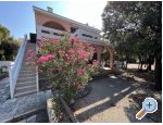 Simuni Holiday home - ostrov Pag Kroatien