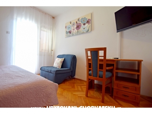 Apartmaji Adriana - Starigrad Paklenica Hrvaška