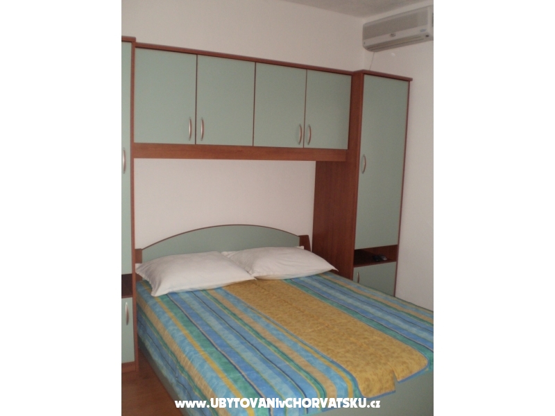 Apartmanok Lucija - Starigrad Paklenica Horvtorszg