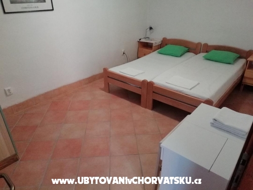 Apartments Mia - Starigrad Paklenica Croatia