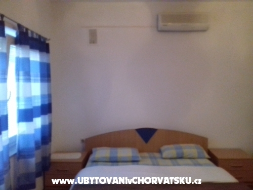 Apartments Vitrenik - Starigrad Paklenica Croatia