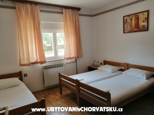 Apartments Dado - Starigrad Paklenica Croatia