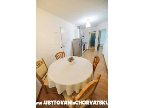 Apartmány Ivišić - Pakoštane Chorvátsko