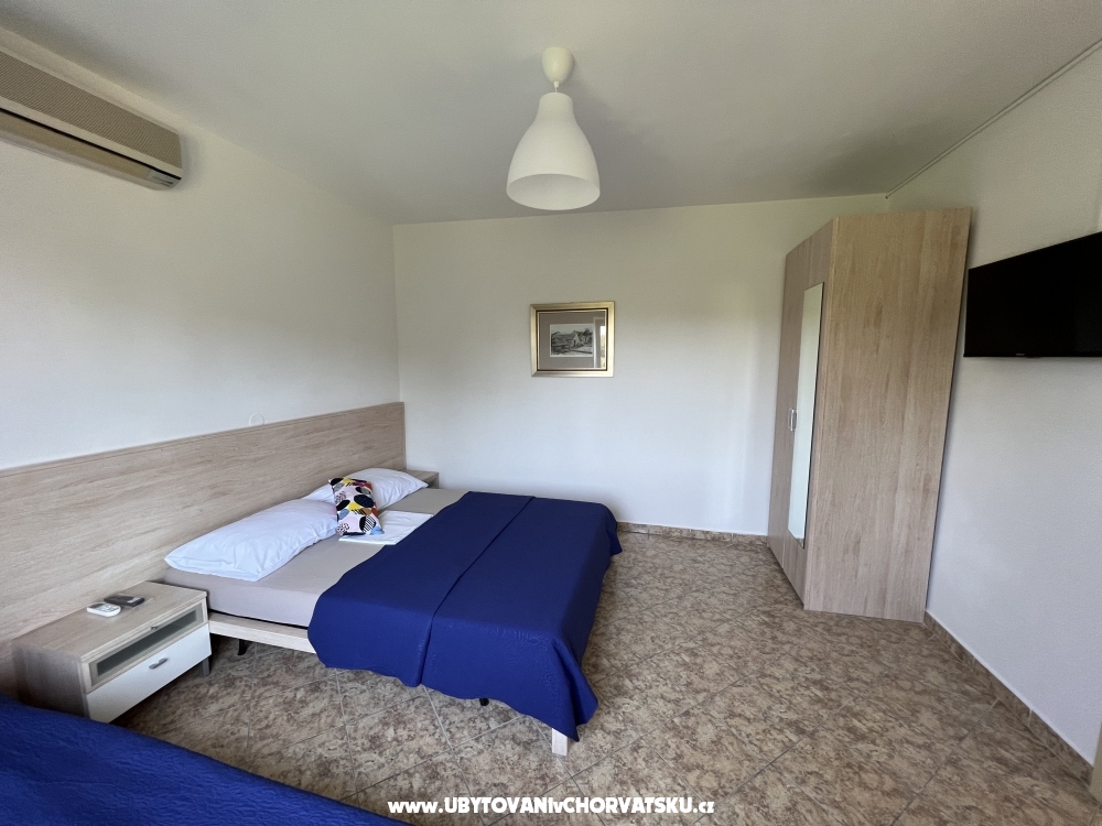 Apartmny s baznom Villa Julia 3 - Pakotane Chorvtsko