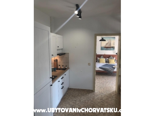 Apartmny s baznom Villa Julia 3 - Pakotane Chorvtsko