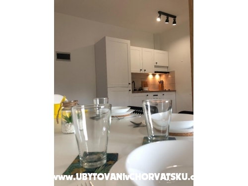 Apartmny s baznom Villa Julia 3 - Pakotane Chorvtsko
