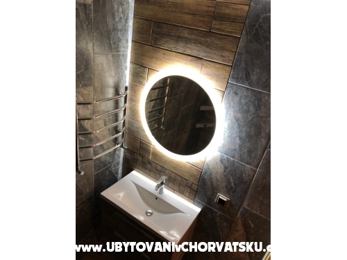Apartmny s baznom Villa Julia 3 - Pakotane Chorvtsko