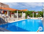 Authentic Dalmatian Family Village - ostrov Paman Chorvatsko