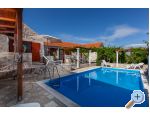 Authentic Dalmatian Family Village - ostrov Paman Chorvatsko