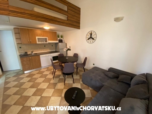 Apartmny Andjela - Petrane Chorvtsko