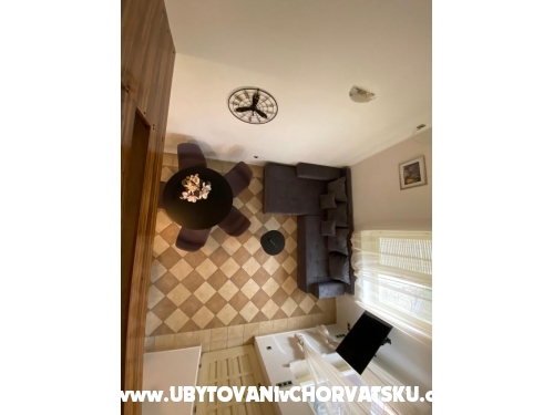 Apartmny Andjela - Petrane Chorvtsko