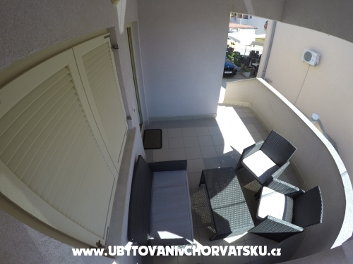 Apartmny Andjela - Petrane Chorvtsko