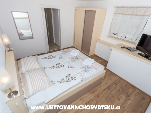 Apartmny Antea i Magdalena - Pirovac Chorvtsko