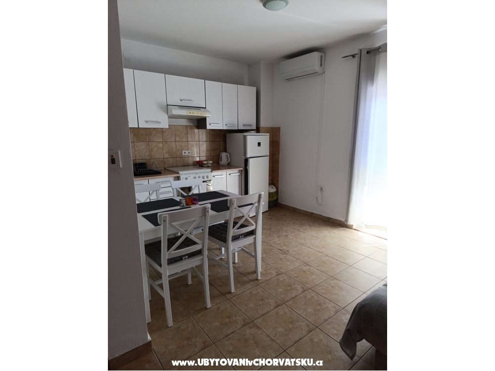 Apartmny Danica - Pirovac Chorvtsko