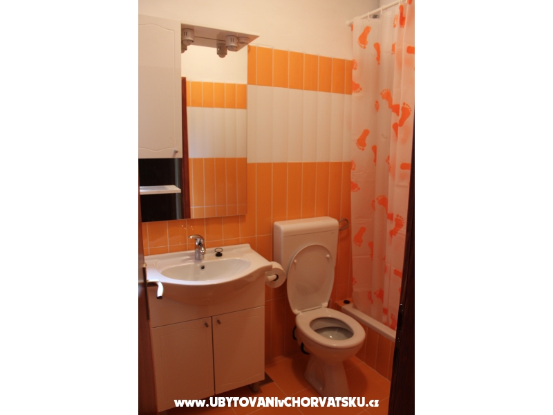 Apartmn Anui - aklje - Podgora Chorvatsko