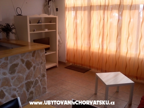 Apartmn Sumi - Podgora Chorvtsko