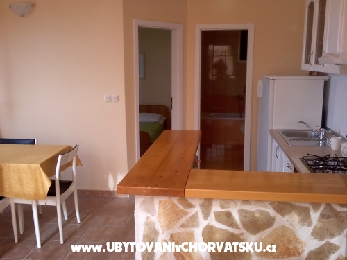Apartmn Sumi - Podgora Chorvtsko