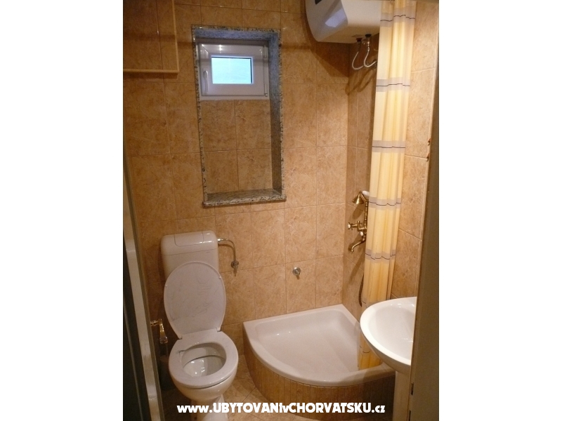 Apartmny Draena-aklje - Podgora Chorvtsko
