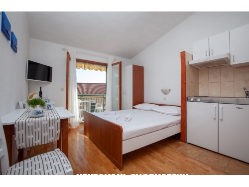 Apartmny Erceg - Podgora Chorvtsko