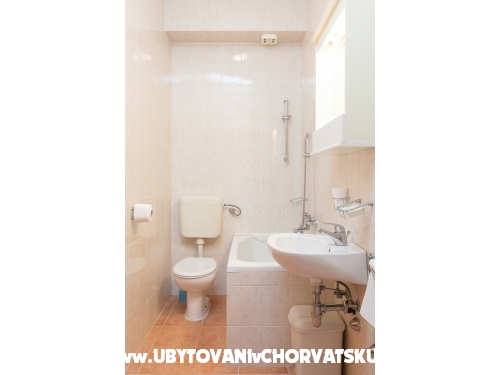 Apartments TRI cvita - Podgora Croatia