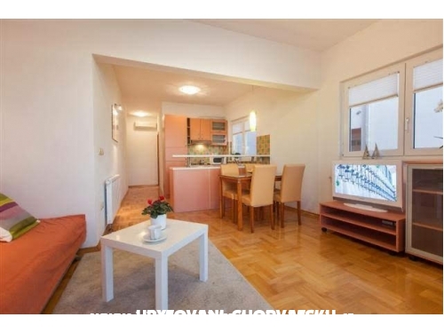Apartmny Villa Spomenka - Podgora Chorvtsko