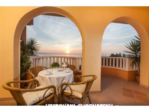 Apartmny Villa Spomenka - Podgora Chorvtsko