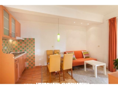 Apartmny Villa Spomenka - Podgora Chorvtsko