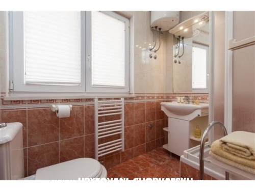 Apartmny Villa Spomenka - Podgora Chorvtsko