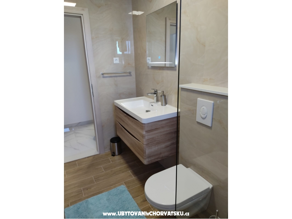 Apartmaji Zubac - Podgora Hrvaka