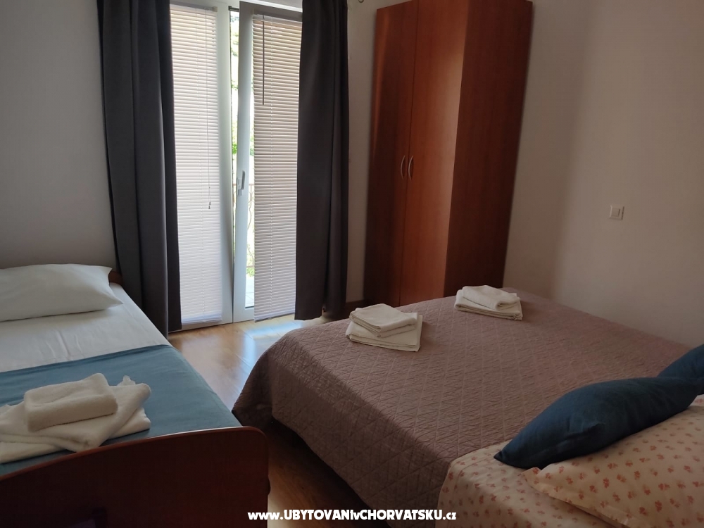 Apartmaji Zubac - Podgora Hrvaka