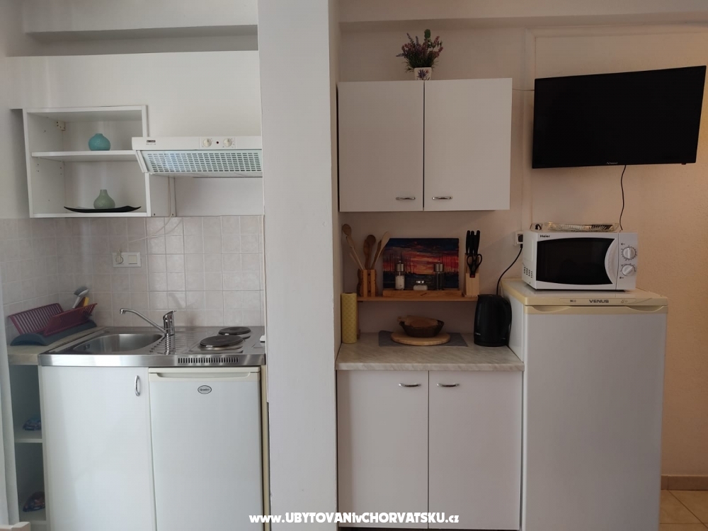 Apartmaji Zubac - Podgora Hrvaka