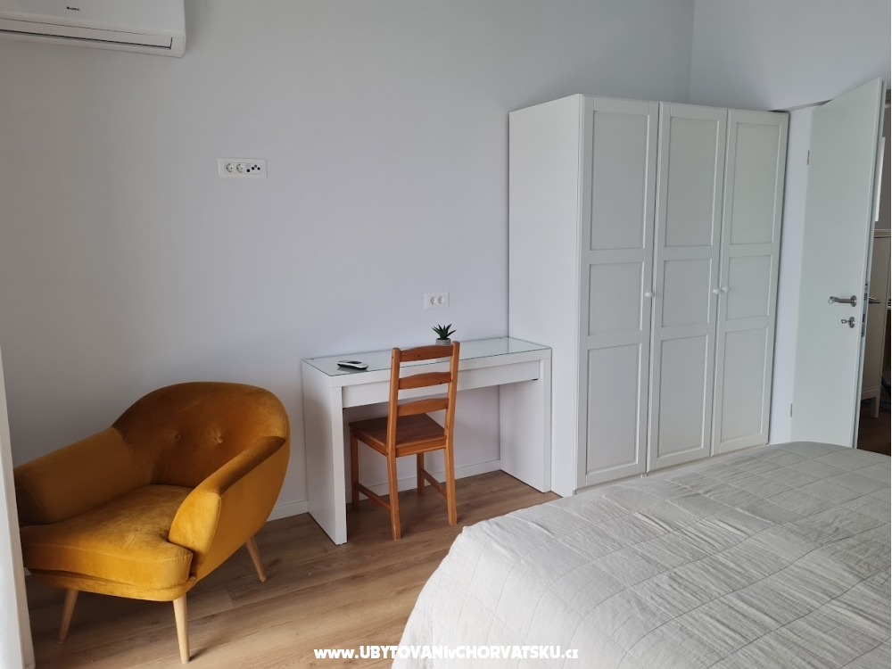 Beachfront Apartmaji Sinajko - Podgora Hrvaka