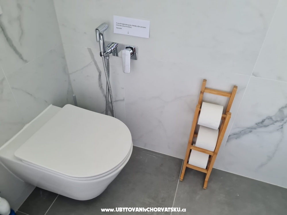 Beachfront Apartmaji Sinajko - Podgora Hrvaka