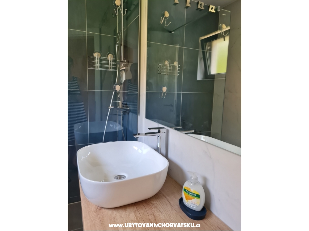 Beachfront Apartmaji Sinajko - Podgora Hrvaka