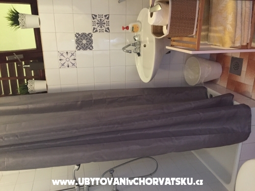 Milena Apartmn - Podgora Chorvtsko