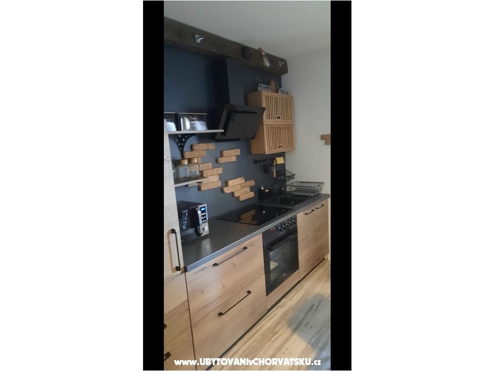 Apartmny Guic - Podstrana Chorvtsko