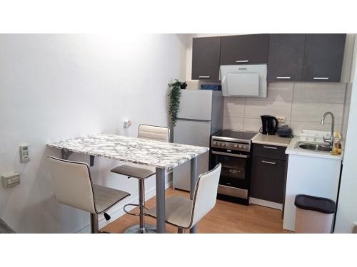 Apartmny i sobe Ksenija - Podstrana Chorvtsko